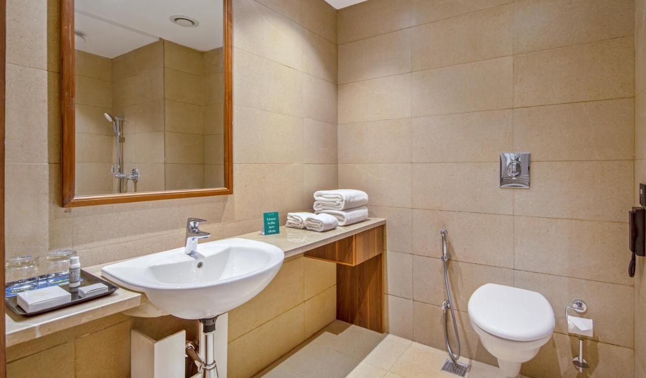 Hotel Golden Tulip Dźalandhar Zewnętrze zdjęcie