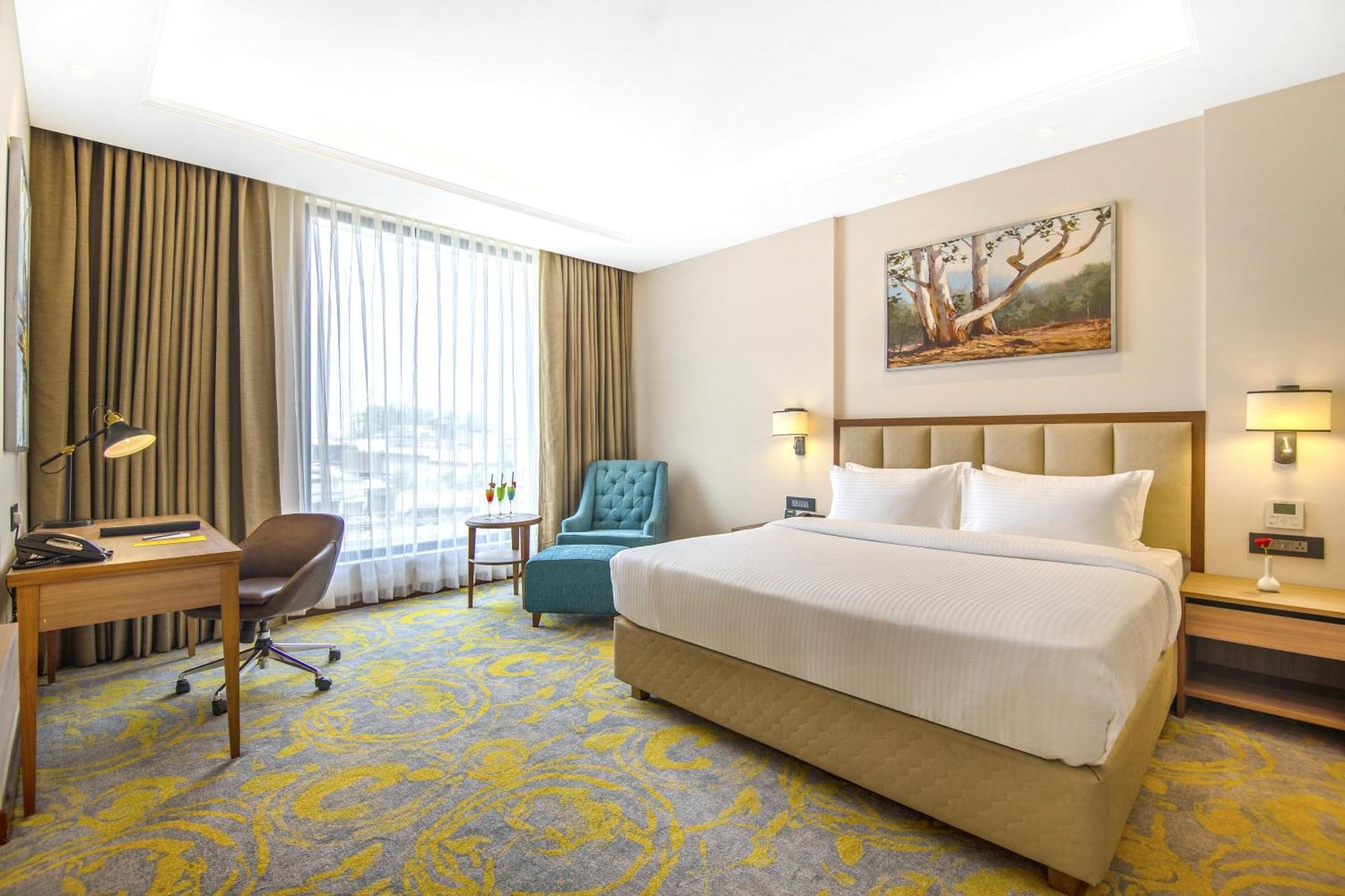 Hotel Golden Tulip Dźalandhar Zewnętrze zdjęcie